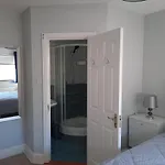 Peggy's Place * سوينفورد
